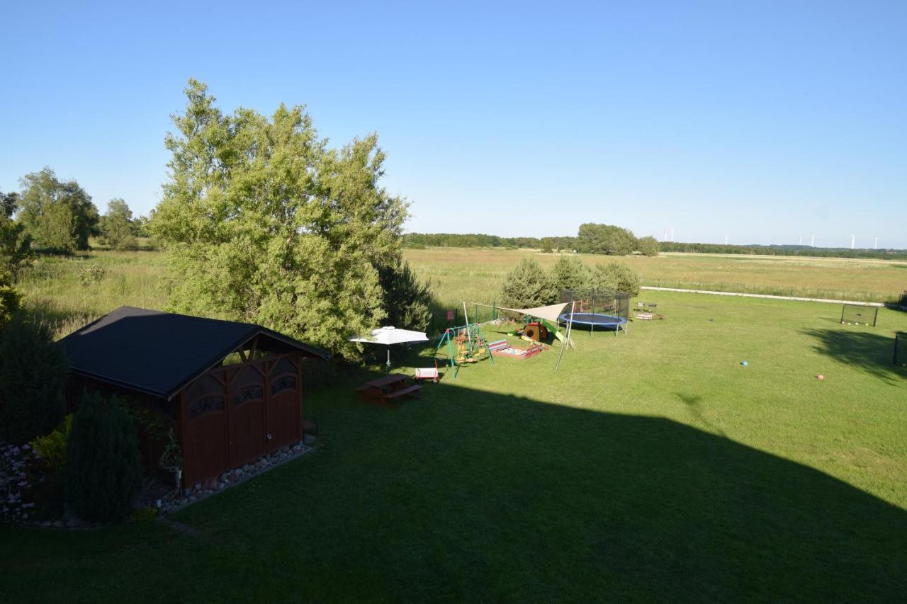Osrodek Wczasowy Coral Nad Morzem Apartment Виче Екстериор снимка