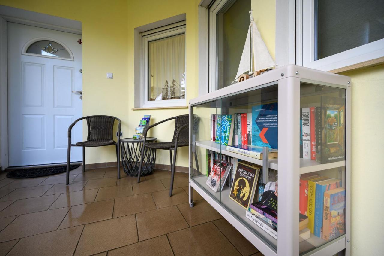 Osrodek Wczasowy Coral Nad Morzem Apartment Виче Екстериор снимка